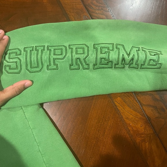 Supreme Hoodie - Picture 3 of 3